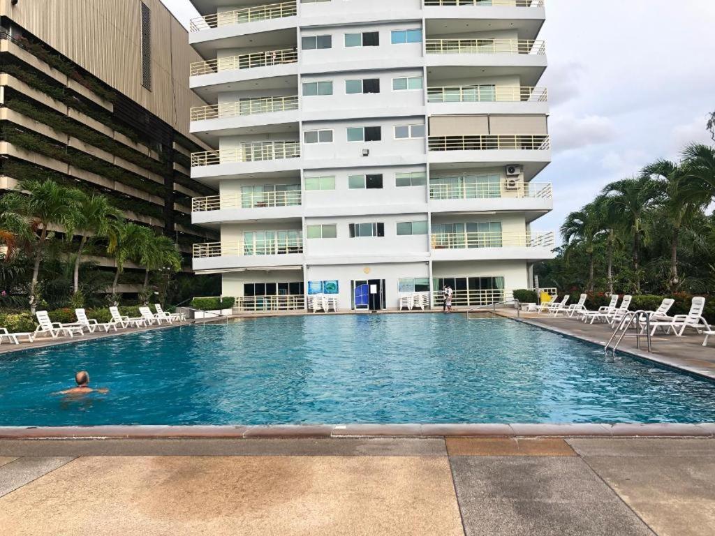 View Talay 6 Pattaya Beach By Anatolia Condo Suite Екстер'єр фото
