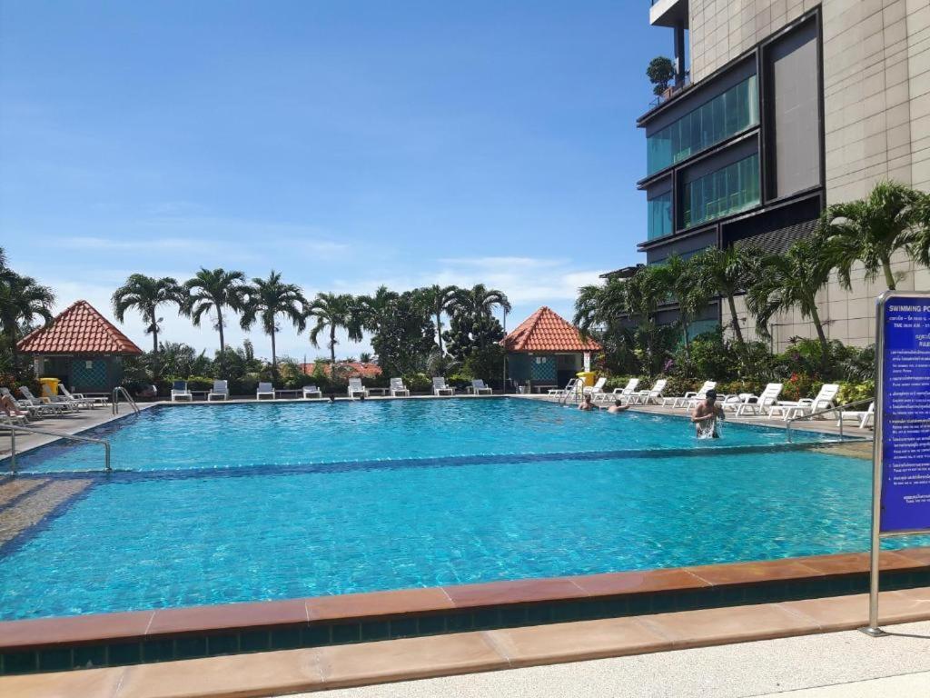 View Talay 6 Pattaya Beach By Anatolia Condo Suite Екстер'єр фото