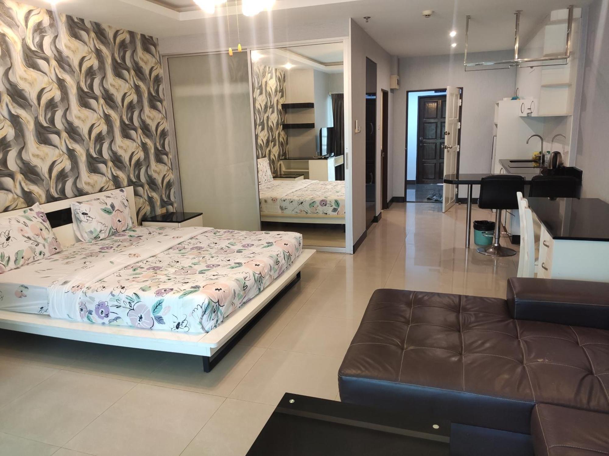 View Talay 6 Pattaya Beach By Anatolia Condo Suite Екстер'єр фото