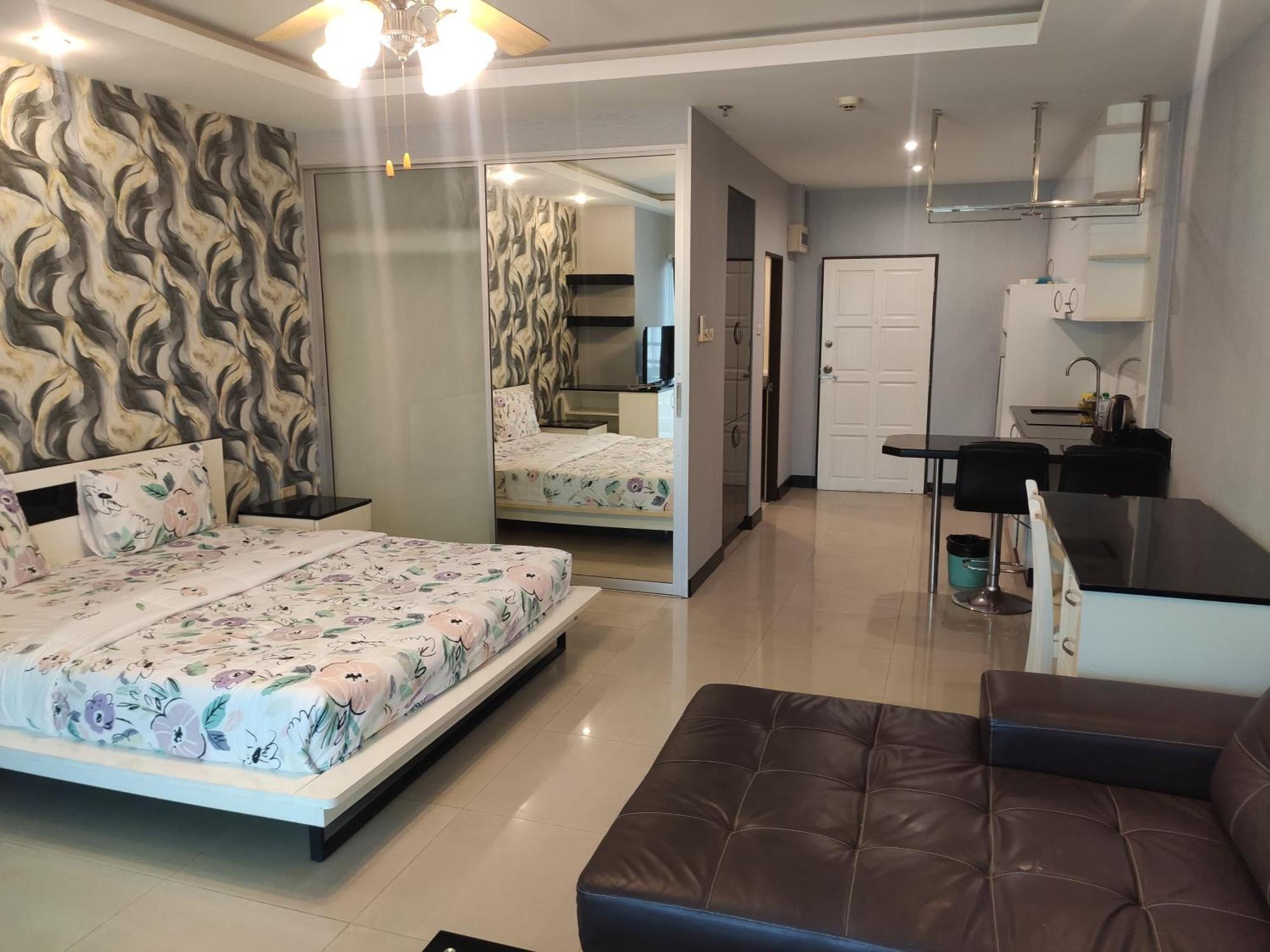 View Talay 6 Pattaya Beach By Anatolia Condo Suite Екстер'єр фото