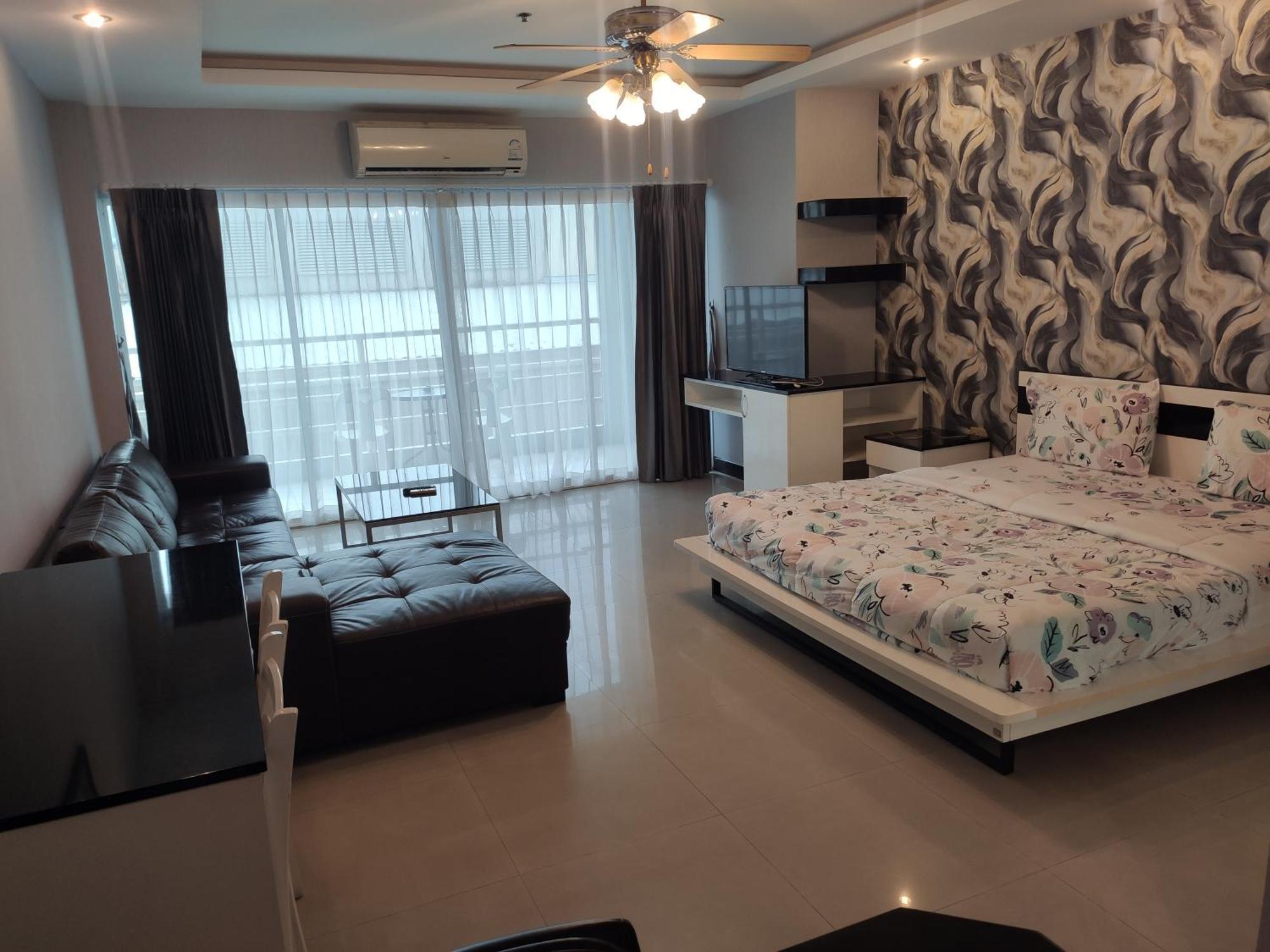 View Talay 6 Pattaya Beach By Anatolia Condo Suite Екстер'єр фото