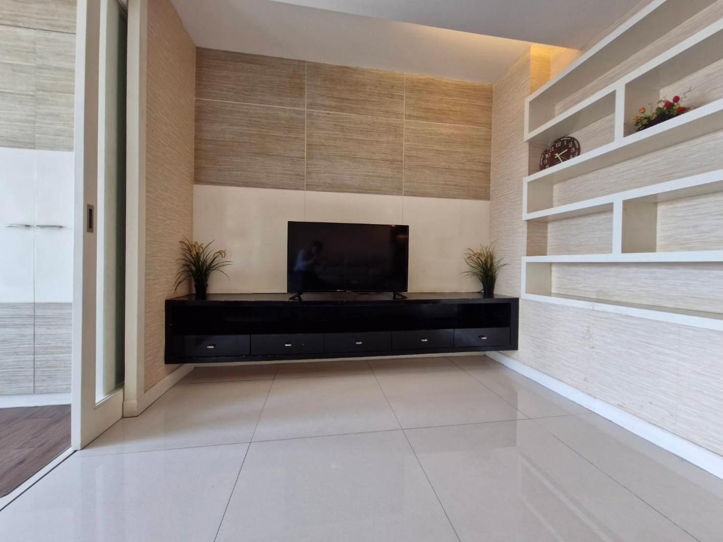 View Talay 6 Pattaya Beach By Anatolia Condo Suite Екстер'єр фото