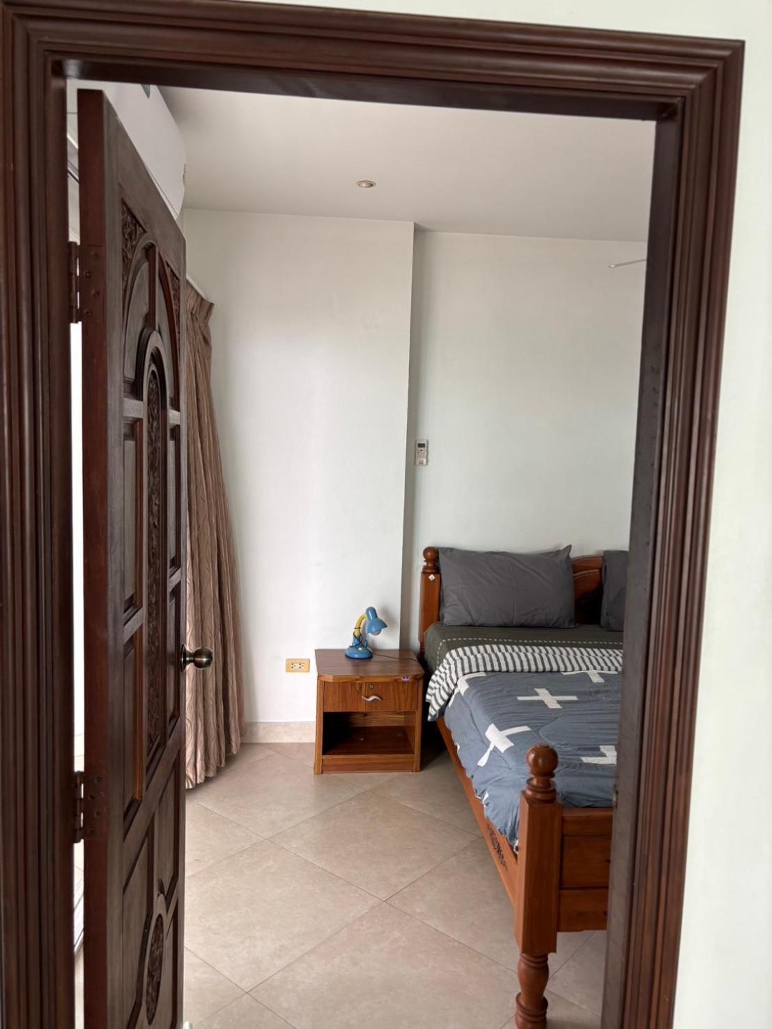View Talay 6 Pattaya Beach By Anatolia Condo Suite Екстер'єр фото