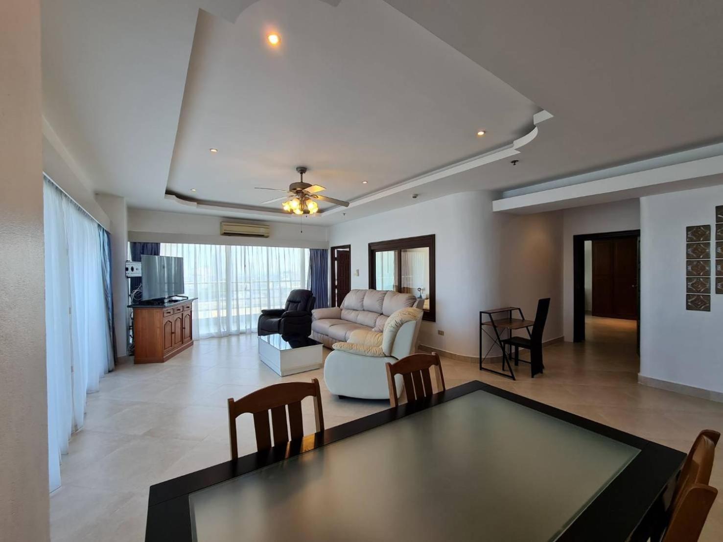 View Talay 6 Pattaya Beach By Anatolia Condo Suite Екстер'єр фото