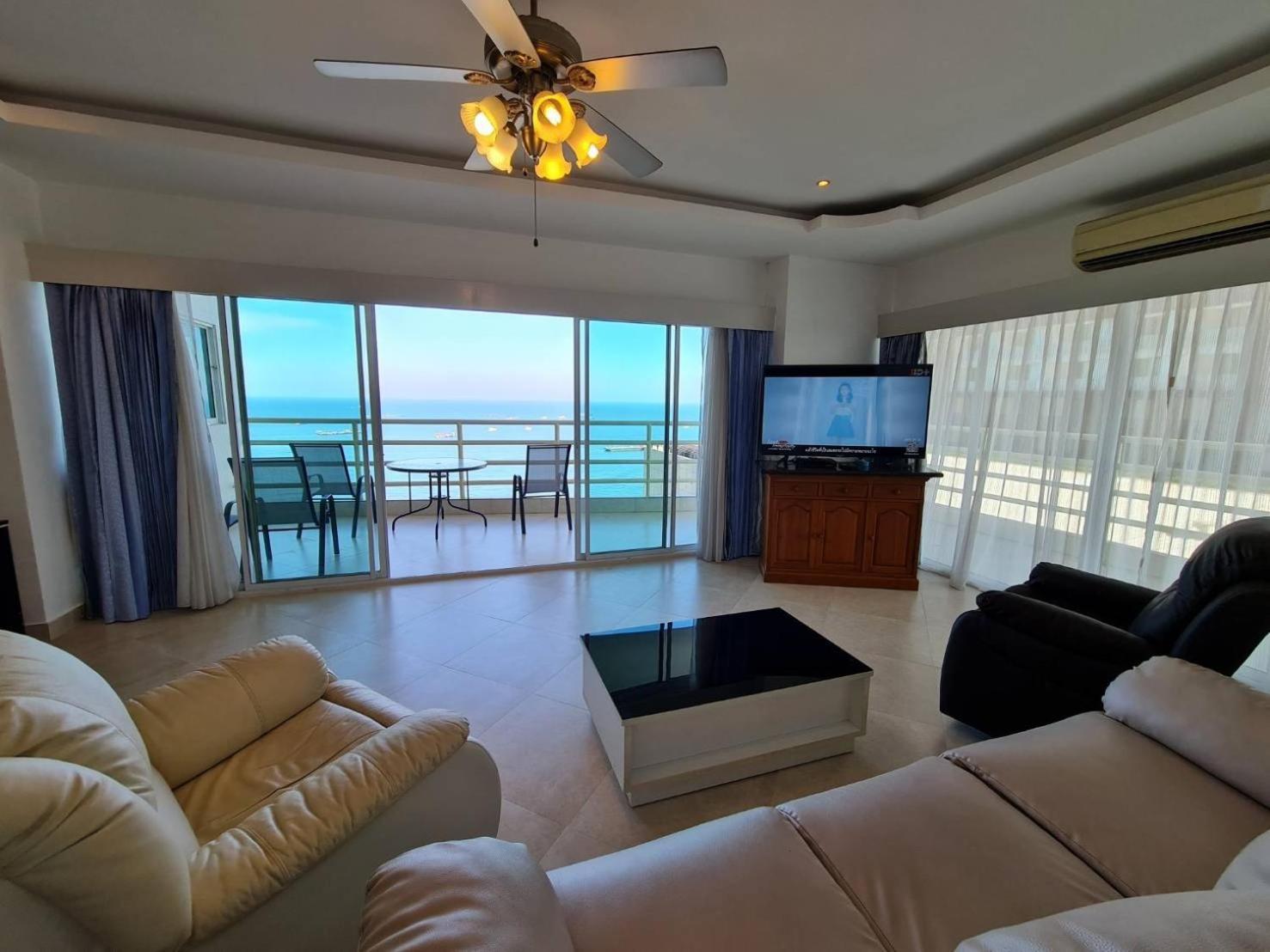 View Talay 6 Pattaya Beach By Anatolia Condo Suite Екстер'єр фото