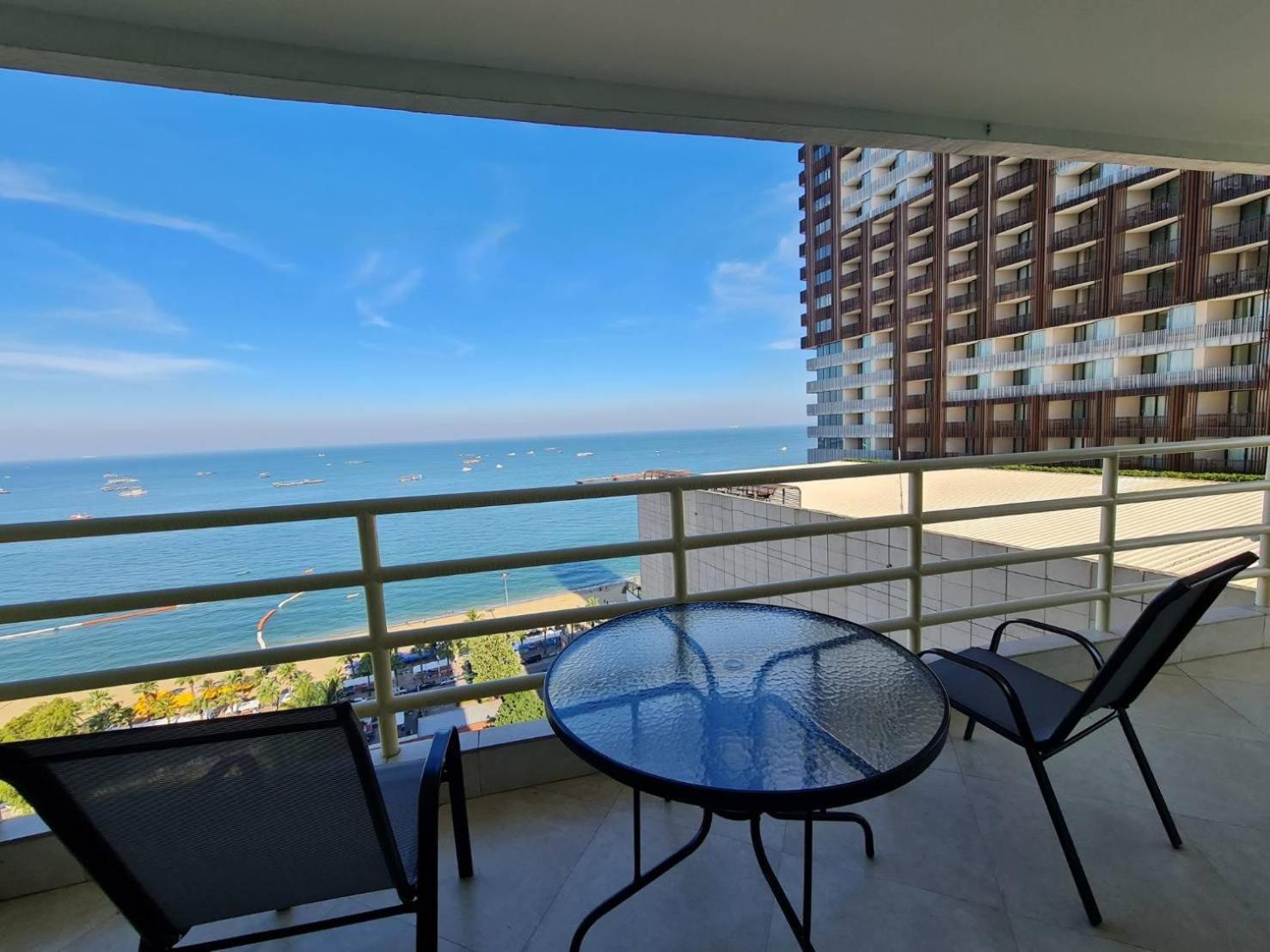 View Talay 6 Pattaya Beach By Anatolia Condo Suite Екстер'єр фото