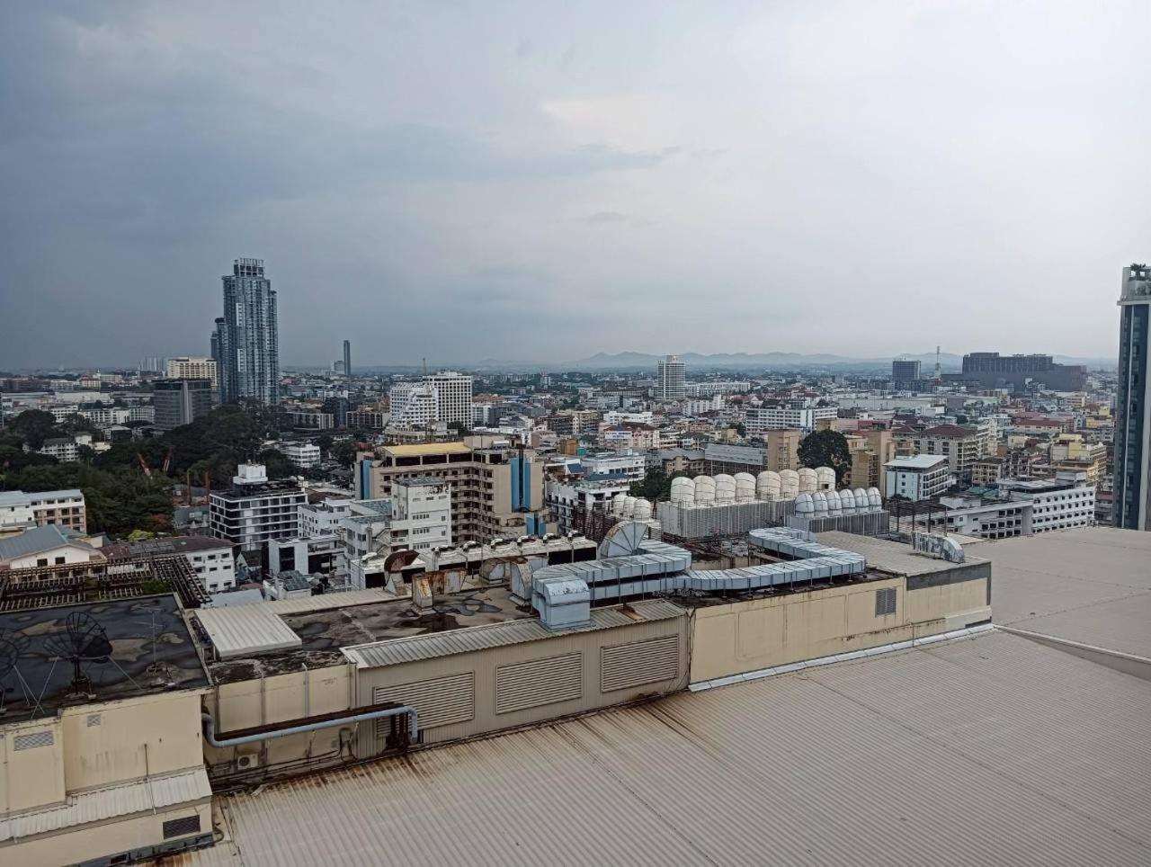 View Talay 6 Pattaya Beach By Anatolia Condo Suite Екстер'єр фото