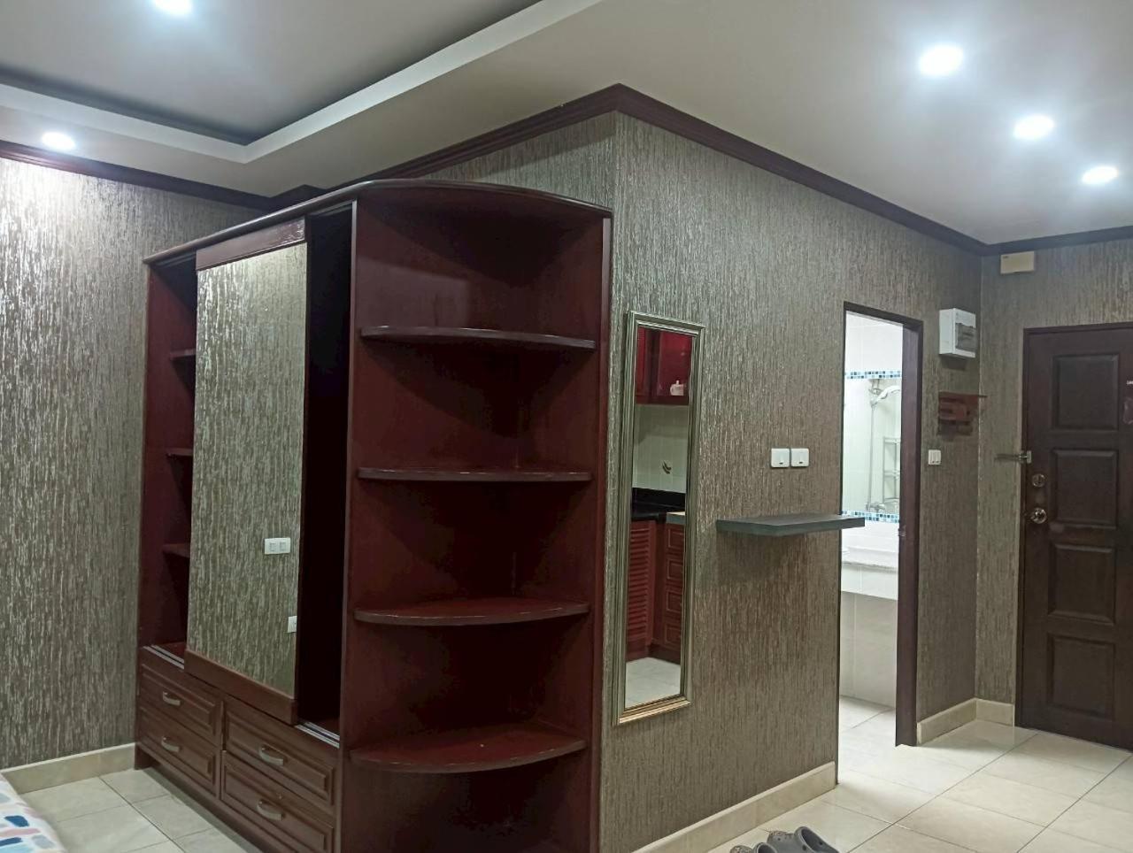View Talay 6 Pattaya Beach By Anatolia Condo Suite Екстер'єр фото