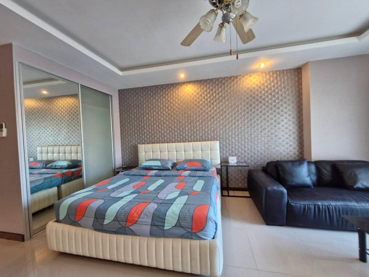 View Talay 6 Pattaya Beach By Anatolia Condo Suite Екстер'єр фото