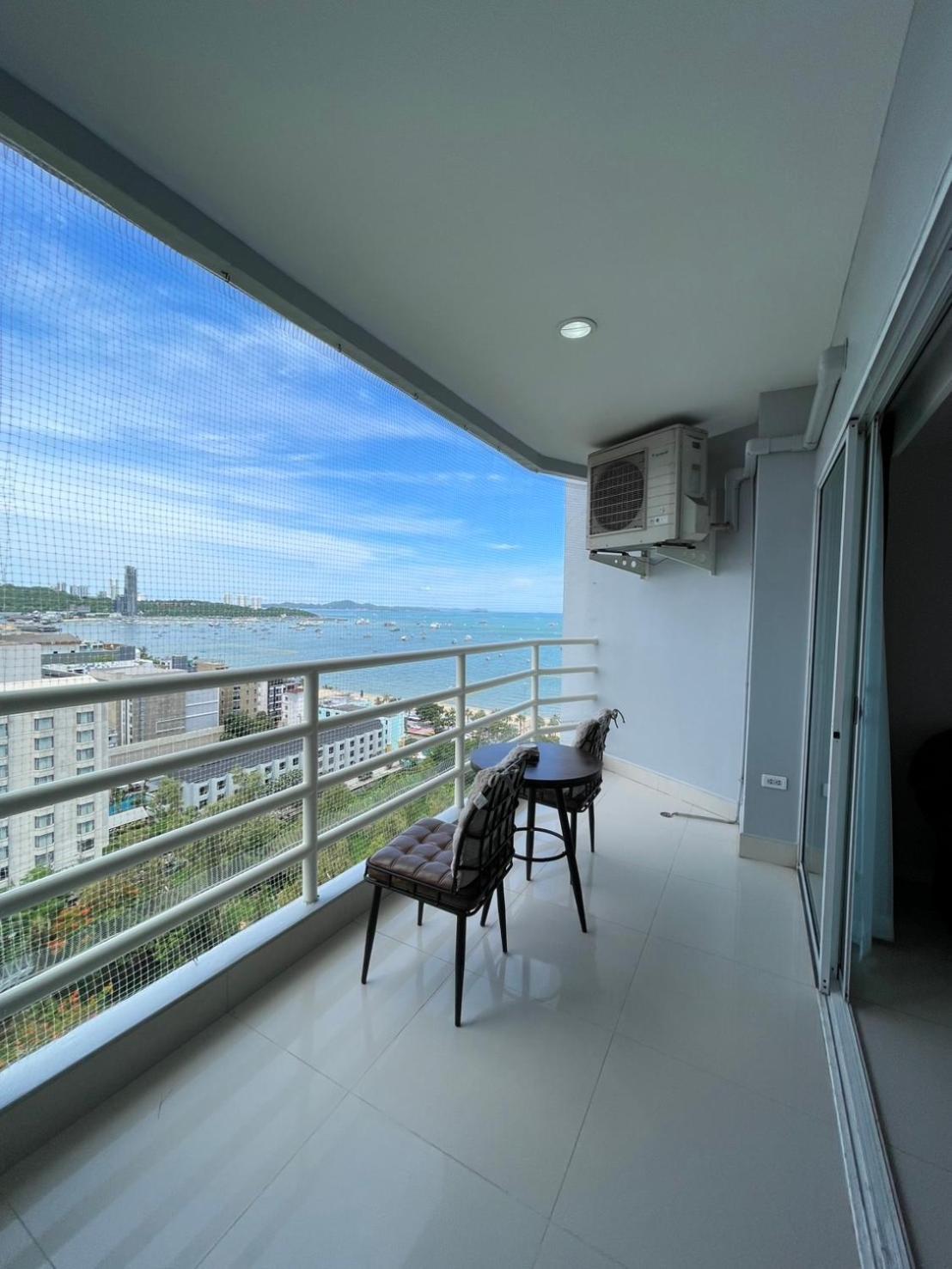 View Talay 6 Pattaya Beach By Anatolia Condo Suite Екстер'єр фото
