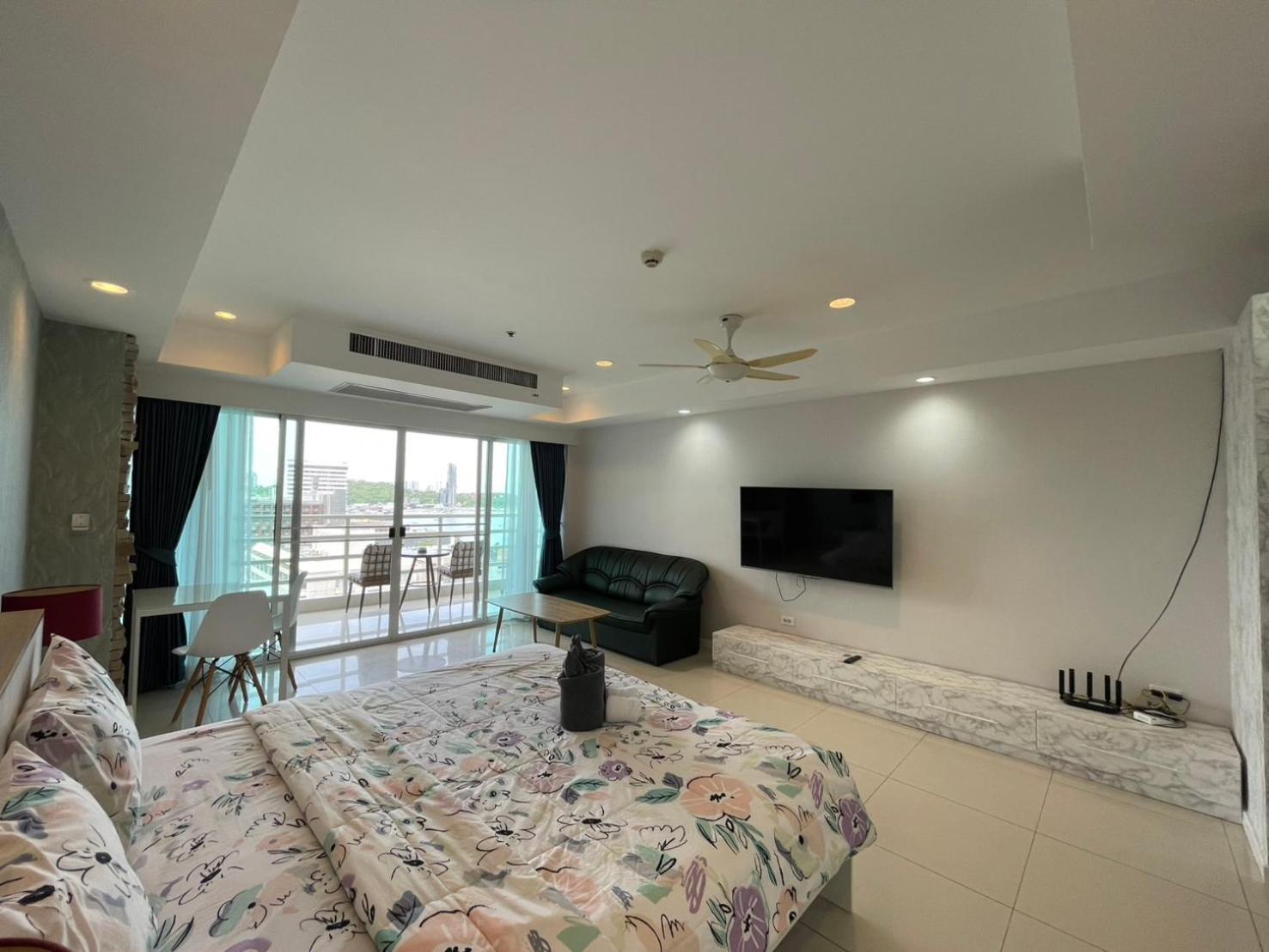 View Talay 6 Pattaya Beach By Anatolia Condo Suite Екстер'єр фото